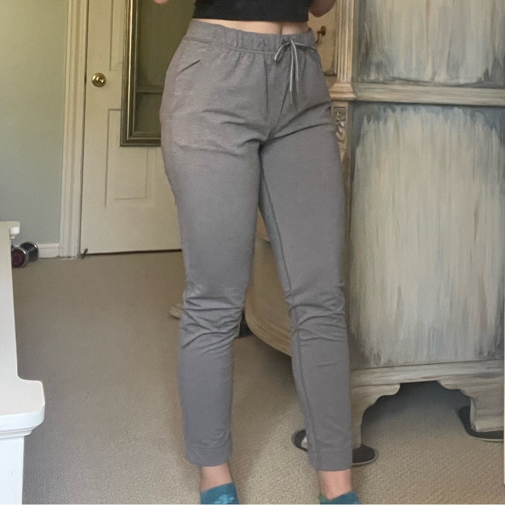 Lululemon gray pants